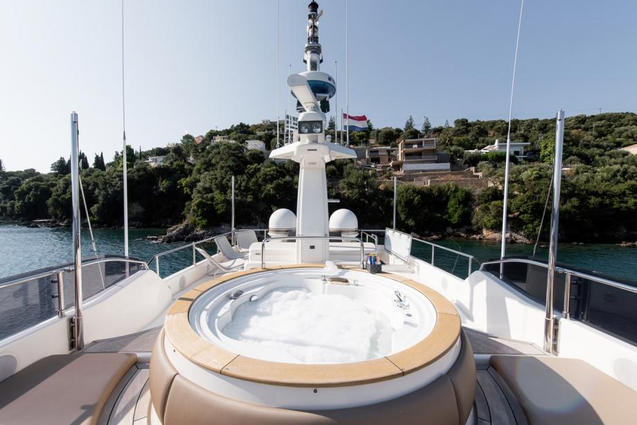 yacht Daloli