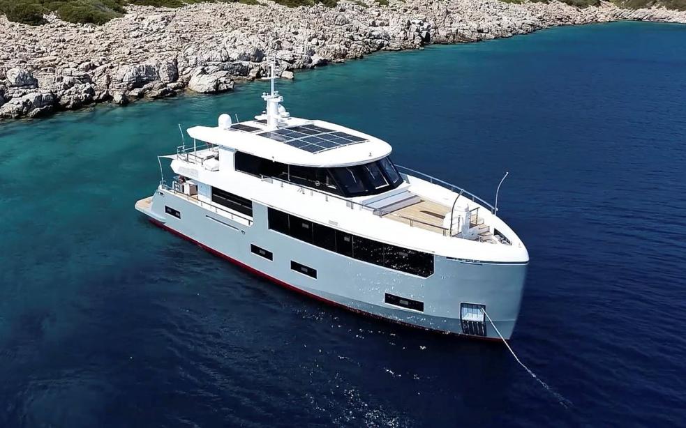 yacht Explorer M26