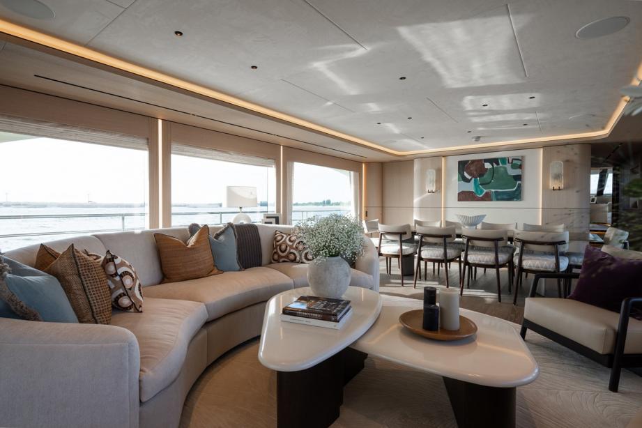 yacht Moonen 110 Mustique