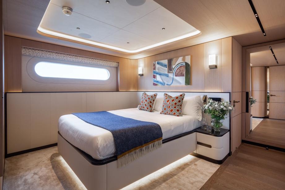 yacht Moonen 110 Mustique