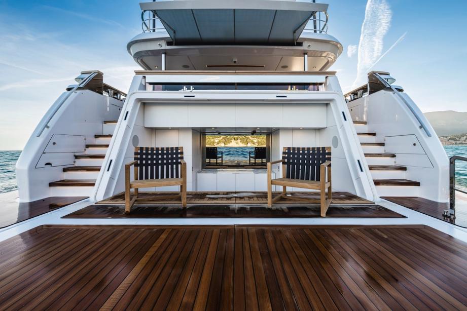 yacht Custom Line Navetta 42