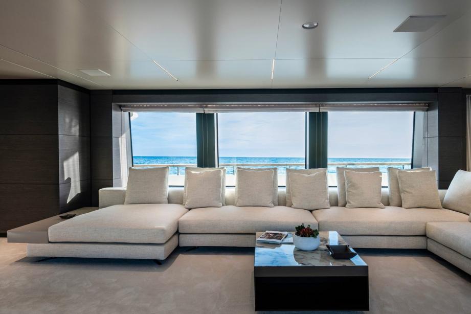 yacht Custom Line Navetta 42