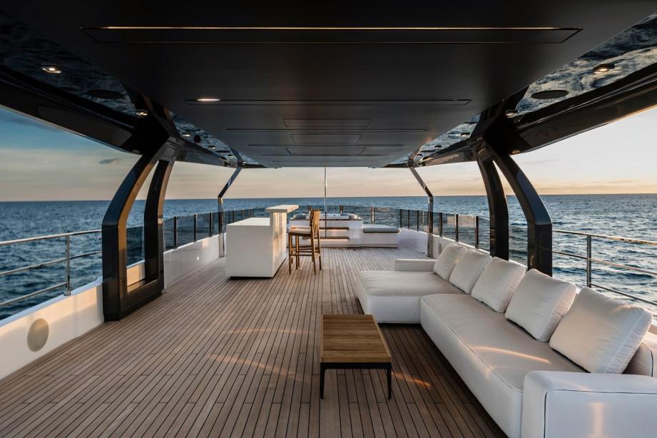 yacht Custom Line Navetta 42