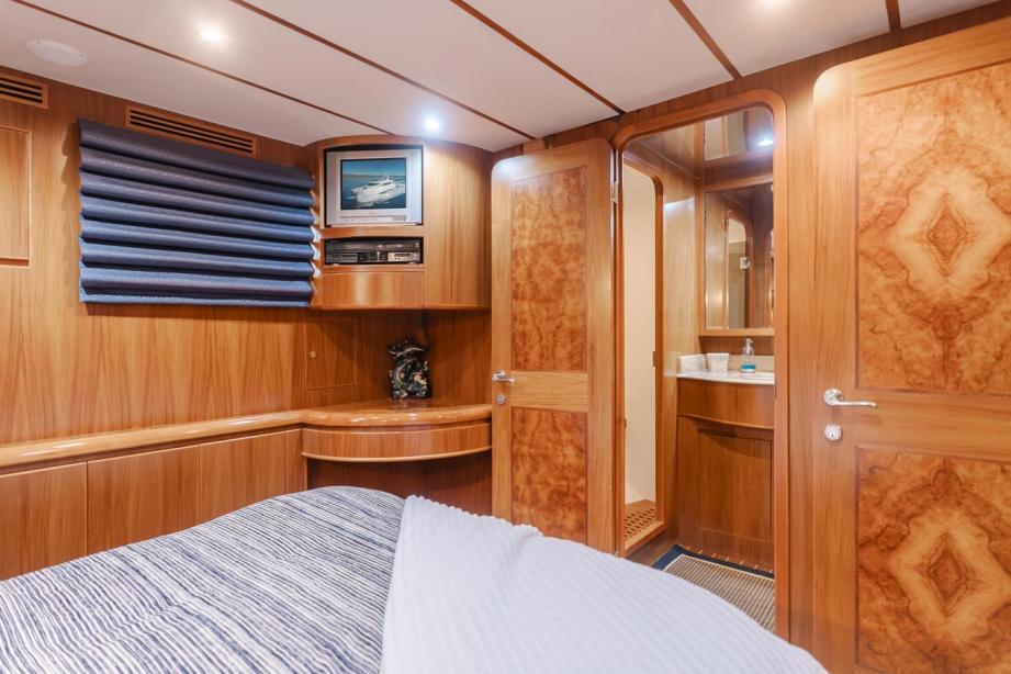 yacht Money Cat
