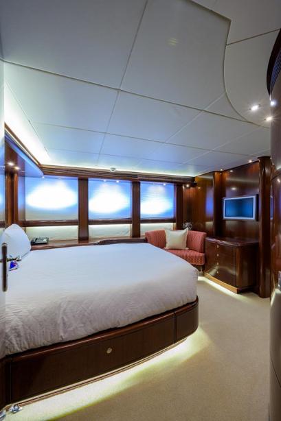 yacht Tempo Reale