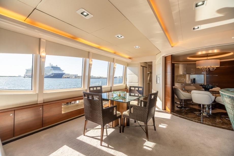 yacht Grandeur