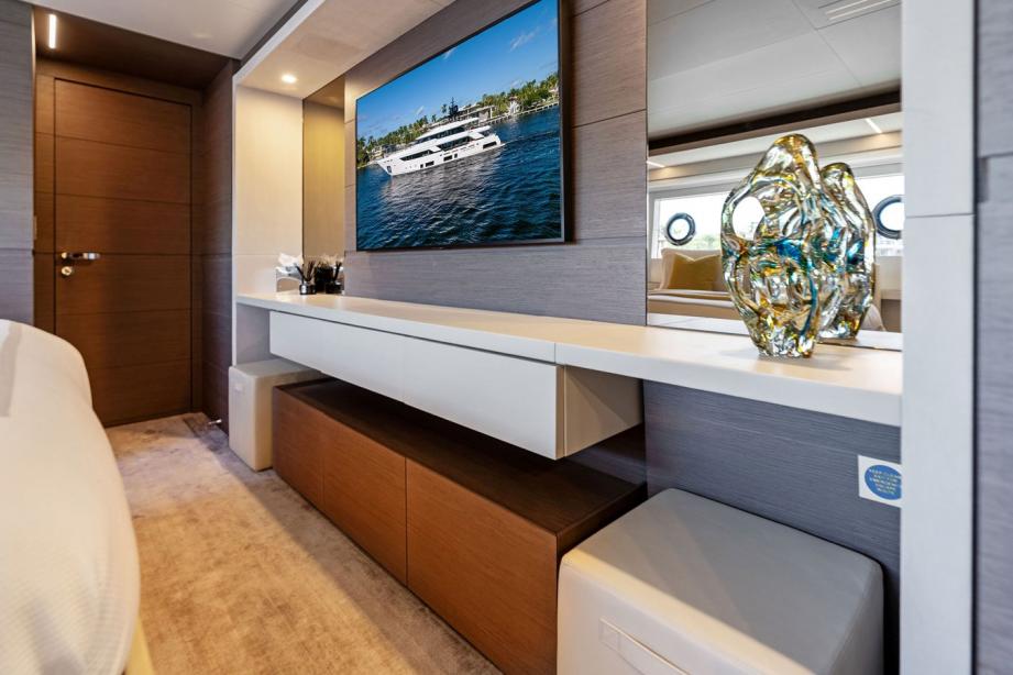 yacht Tito El Patron