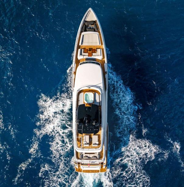 yacht Tito El Patron