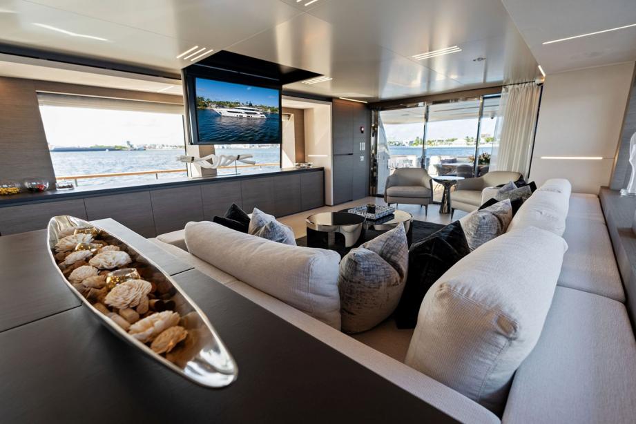 yacht Tito El Patron