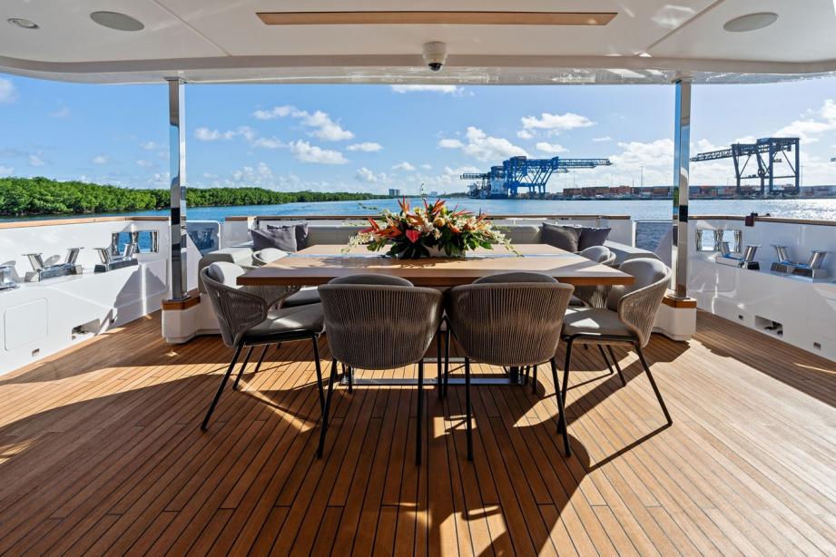yacht Tito El Patron