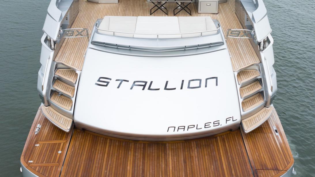 yacht Stallion