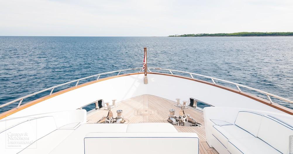 yacht H