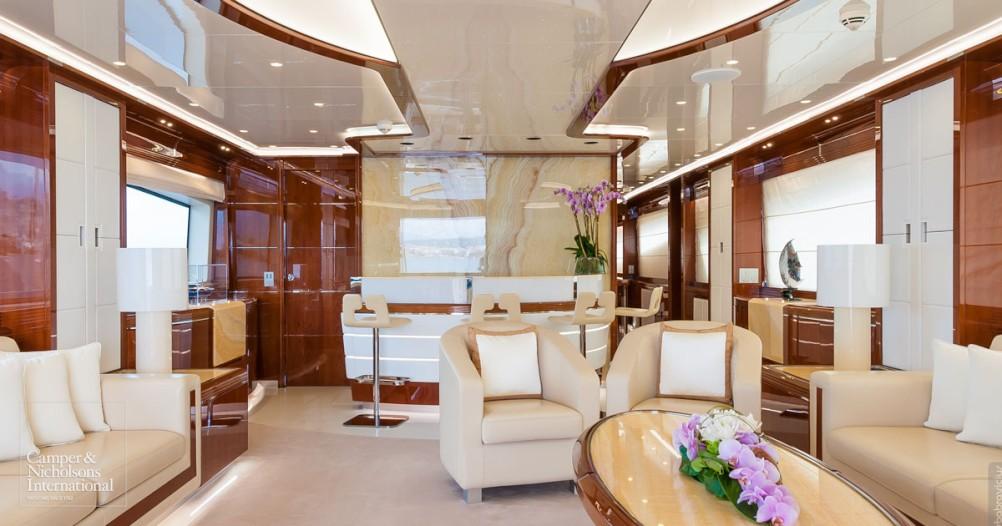 yacht H
