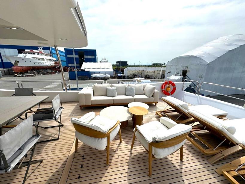 yacht Serendipity
