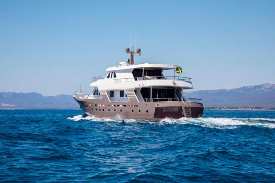 yacht Ra