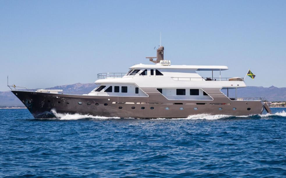 yacht Ra