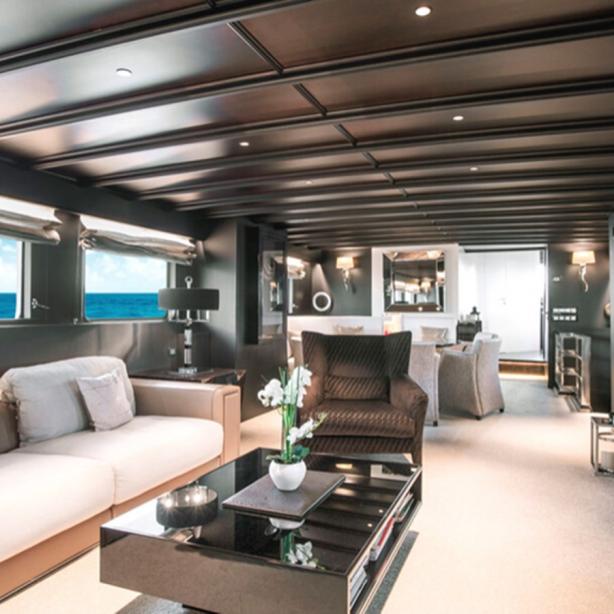 yacht Ra