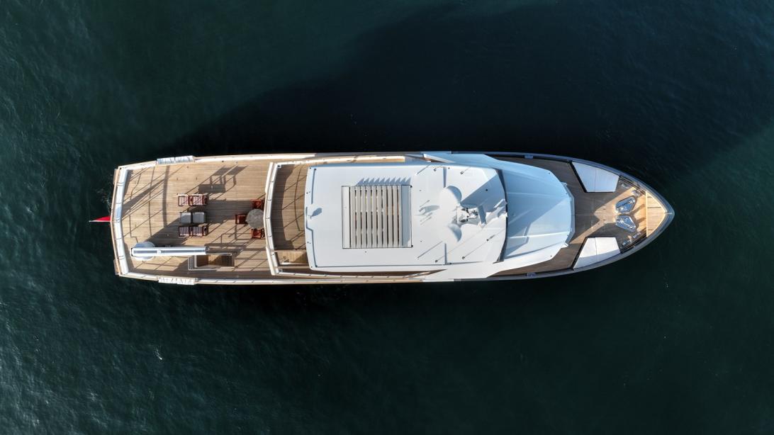 yacht Maya