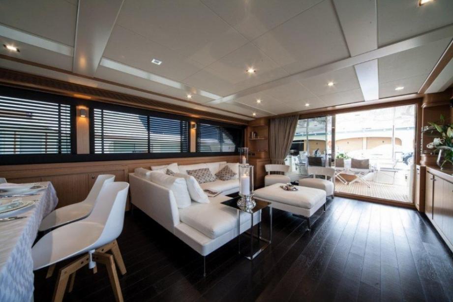 yacht Custom Line Navetta 26