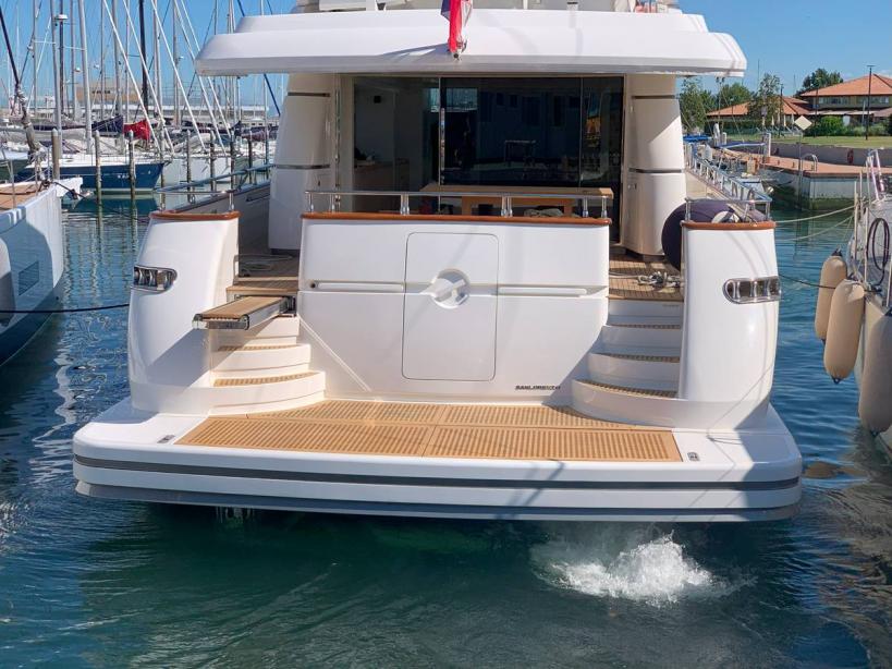 yacht Acci