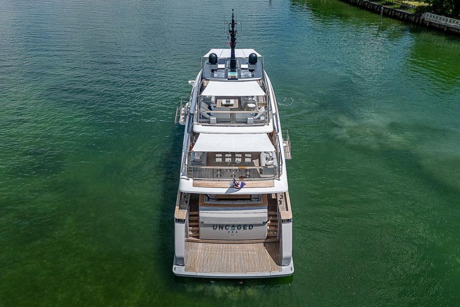yacht The Wolf