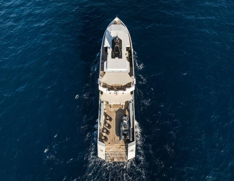 yacht Fox
