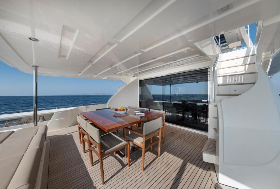 yacht Lady Dorothea
