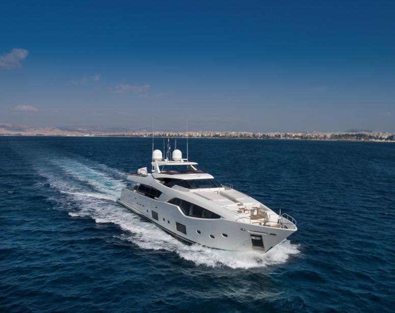 yacht Lady Dorothea