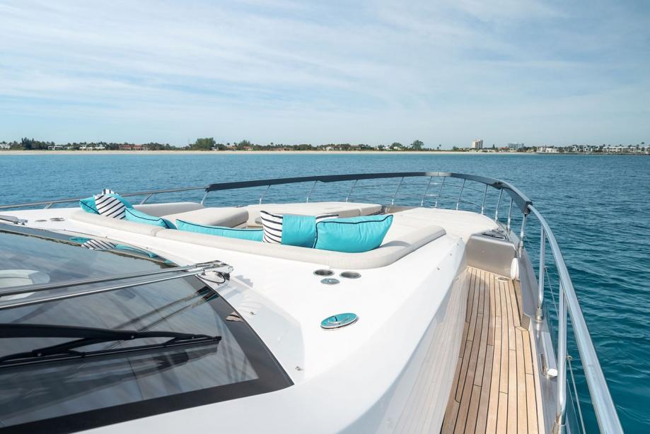 yacht Ocean's Se7en
