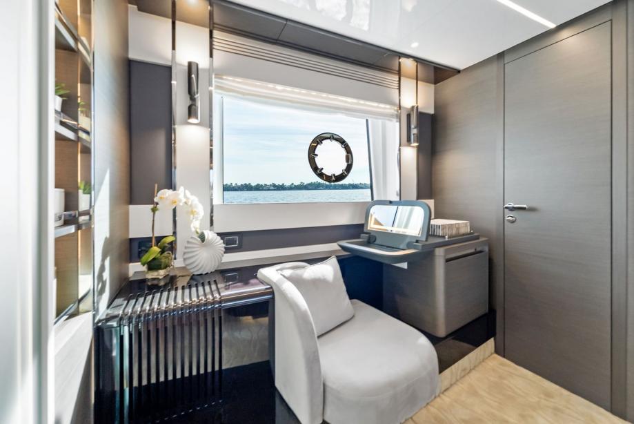 yacht Ocean's Se7en