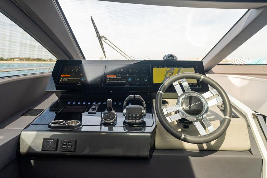 yacht Ocean's Se7en