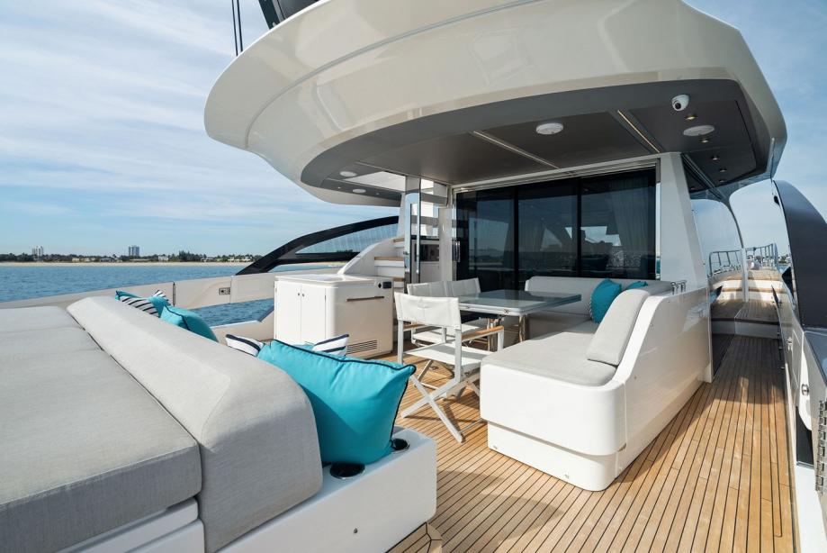 yacht Ocean's Se7en