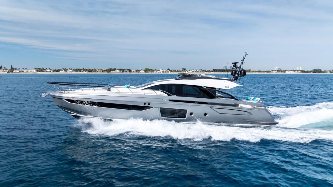 yacht Ocean's Se7en