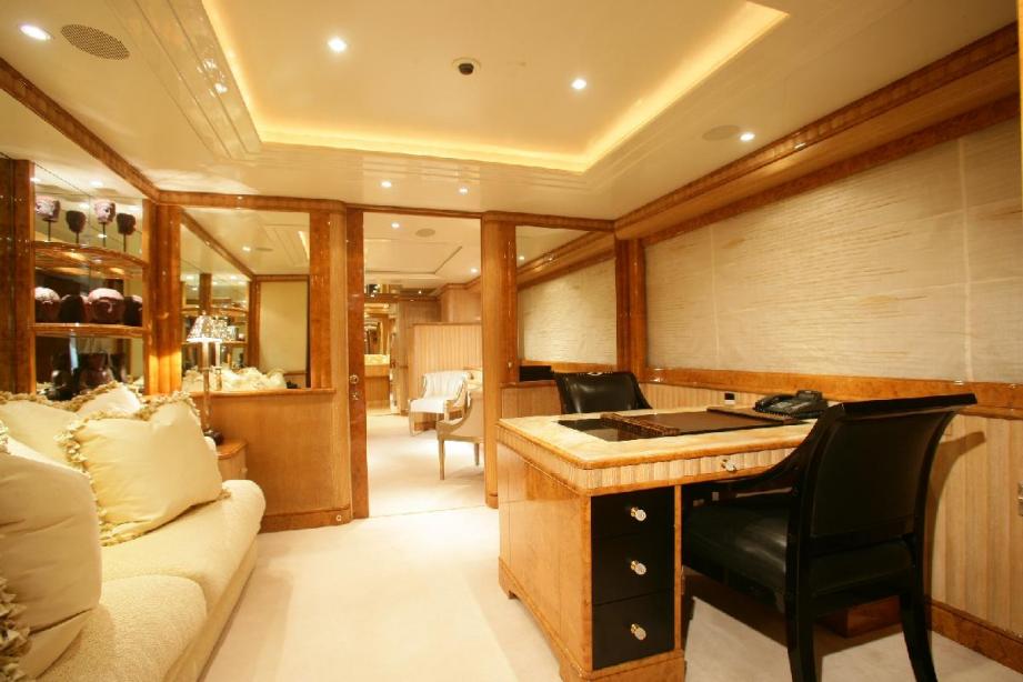 yacht Barents