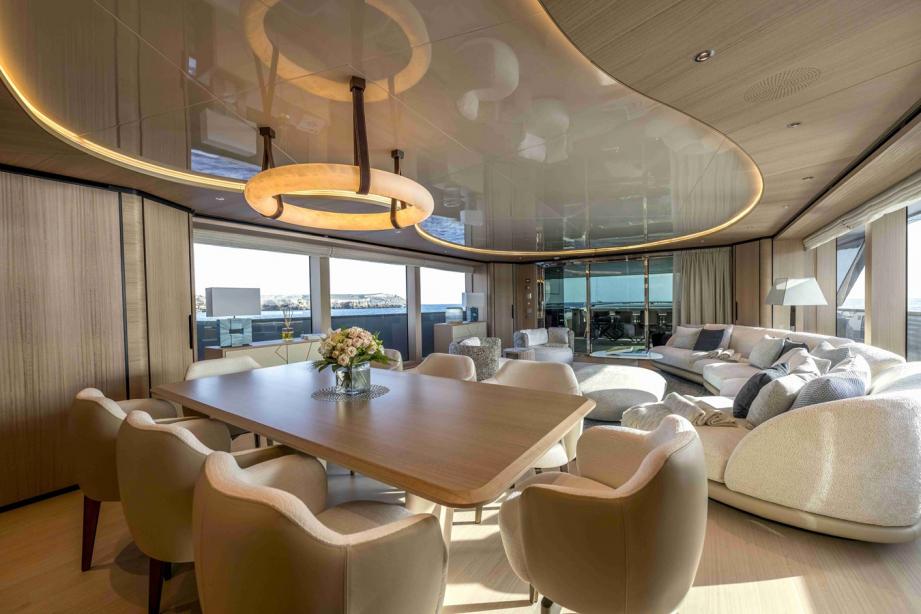 yacht Unique S