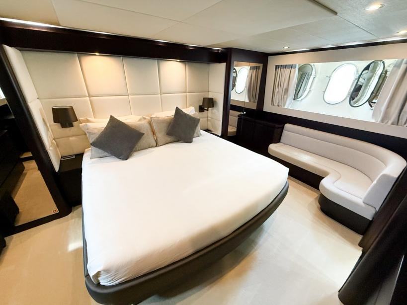 yacht Timeout Together
