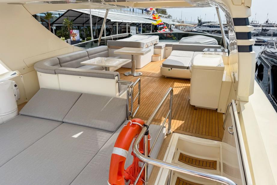 yacht Timeout Together