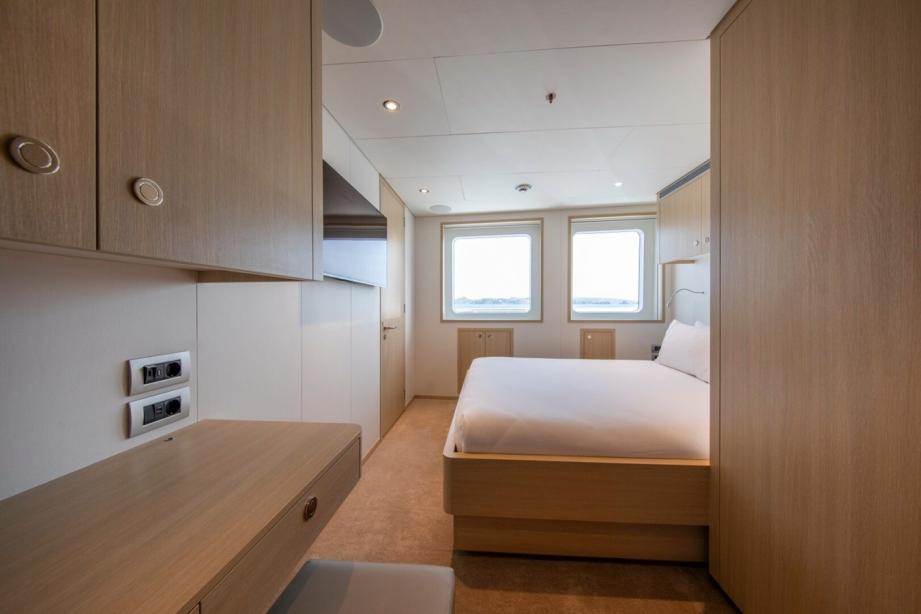yacht Promise.