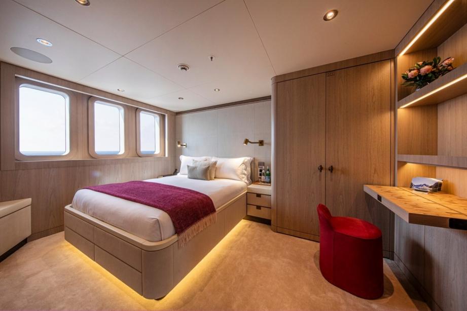 yacht Promise.