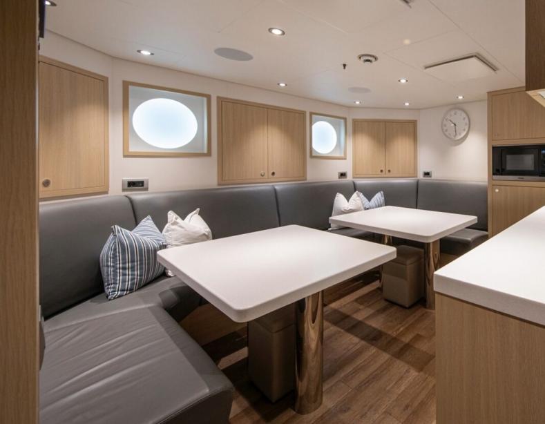 yacht Promise.