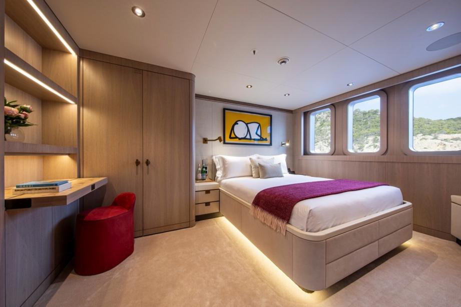 yacht Promise.