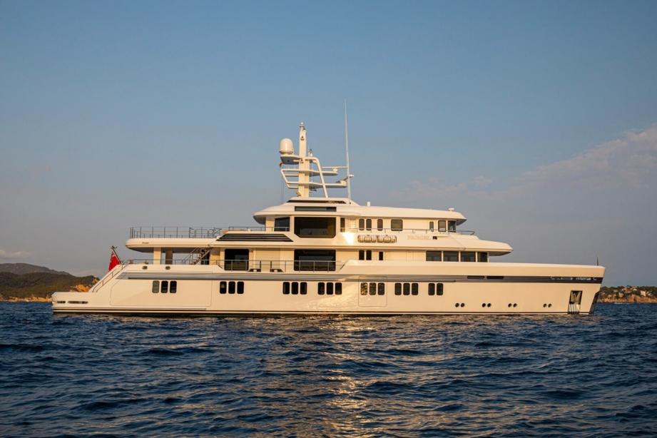 yacht Promise.
