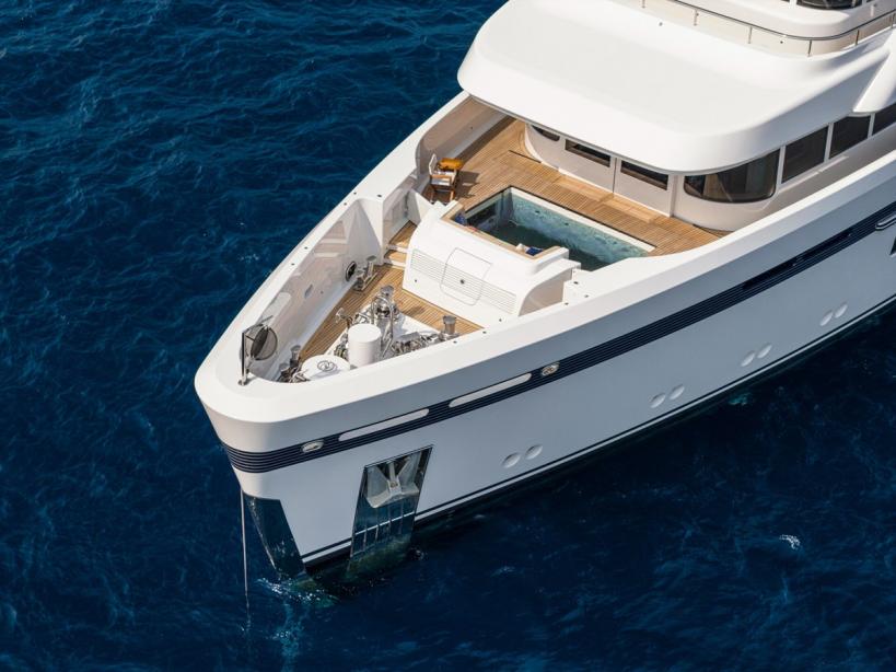 yacht Promise.