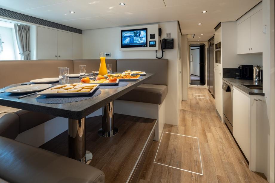 yacht Alp