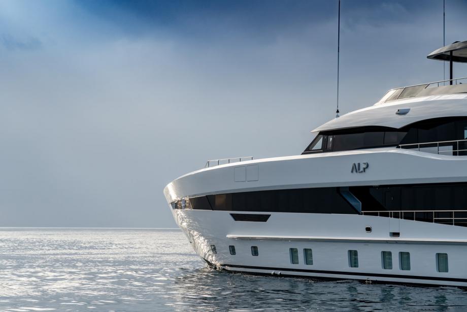 yacht Alp