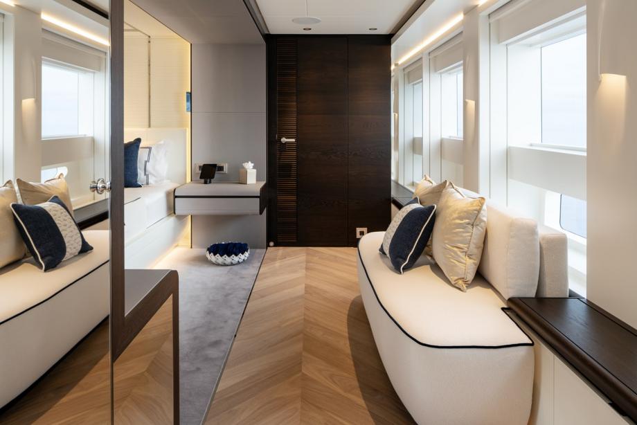 yacht Alp