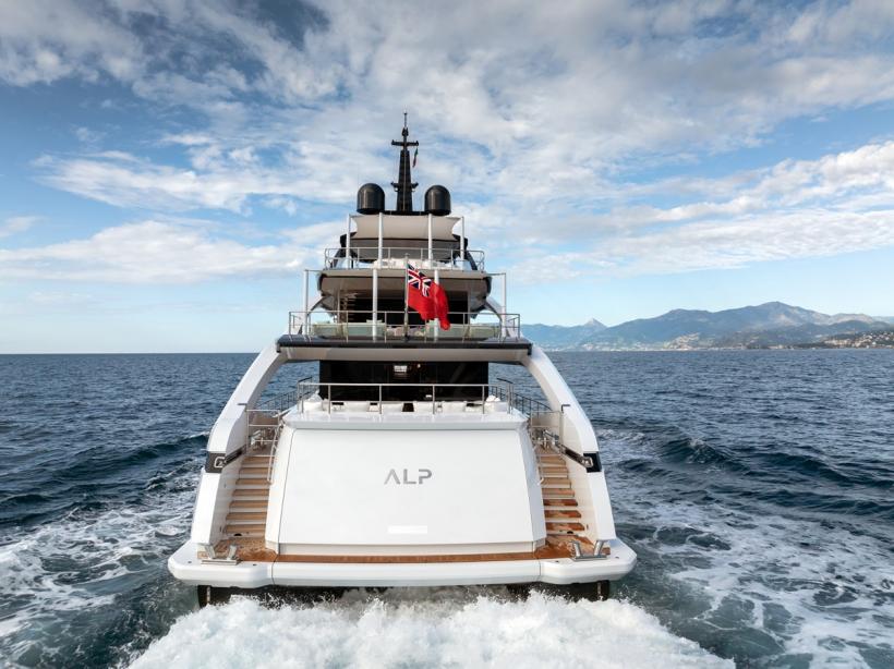 yacht Alp