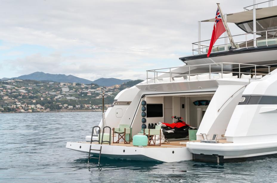 yacht Alp