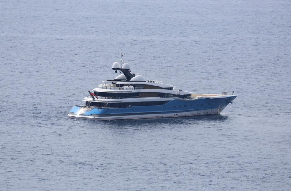 yacht Madame Gu