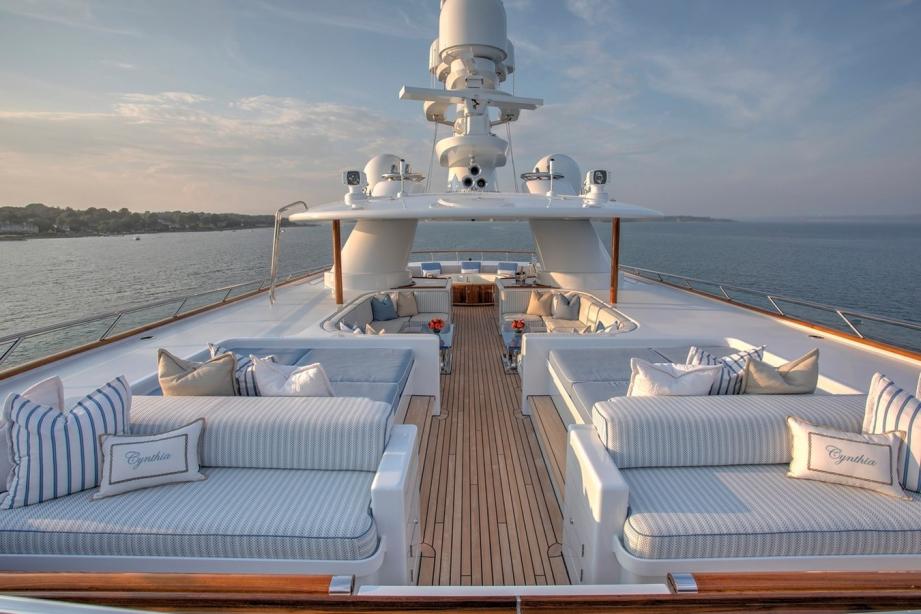yacht Cynthia